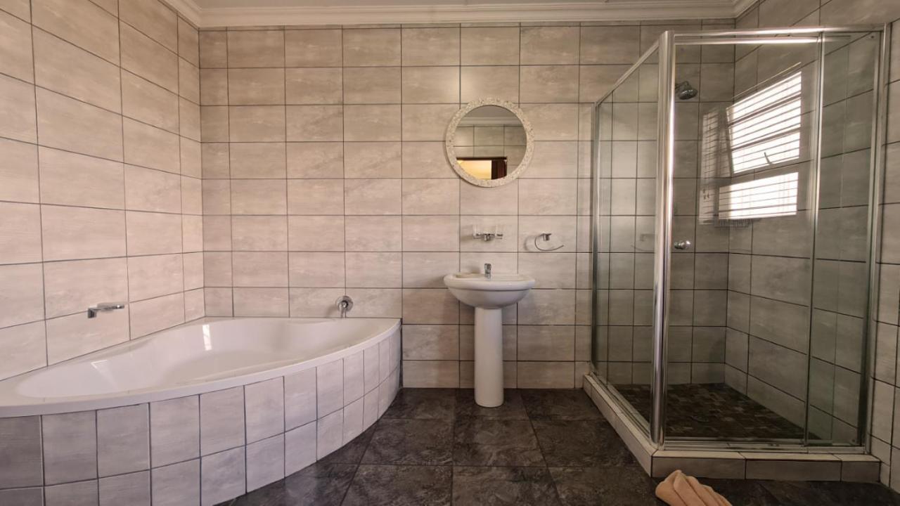 Klein Bosveld Guest House Witbank Exterior foto
